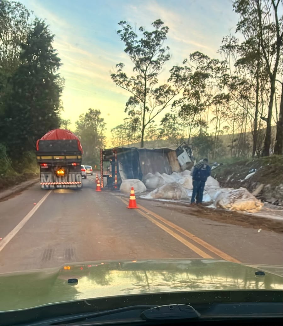 BR-356 registra dois acidentes e trânsito fica lento na manhã desta segunda-feira (08)