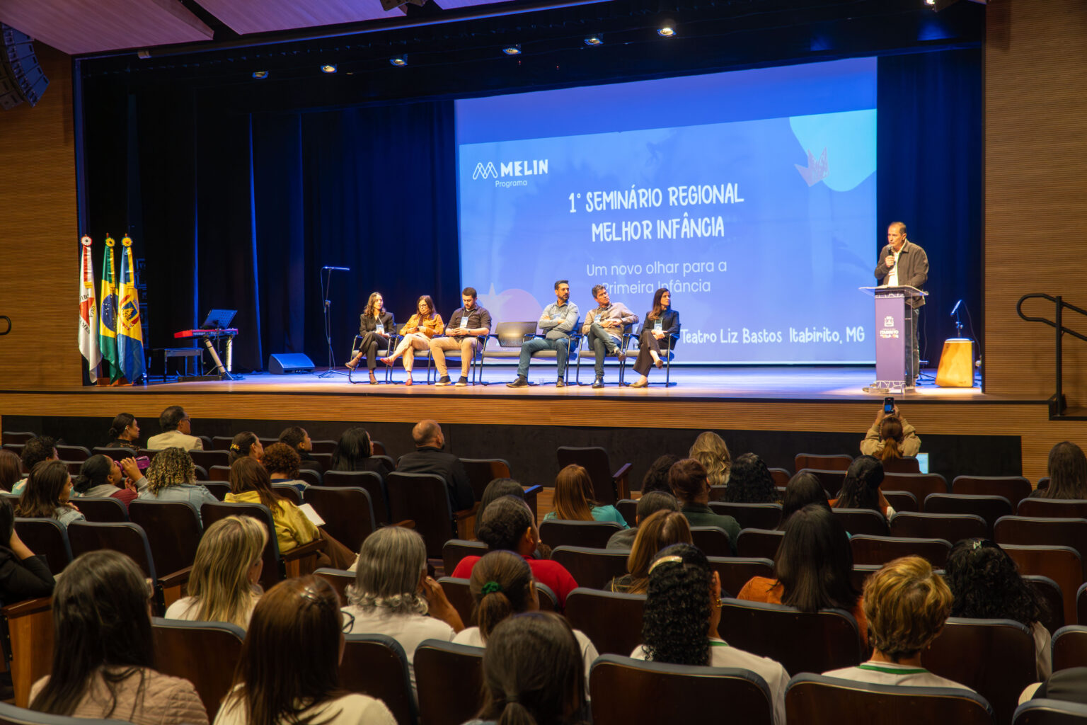 Primeira infância é tema de seminário regional realizado em Itabirito