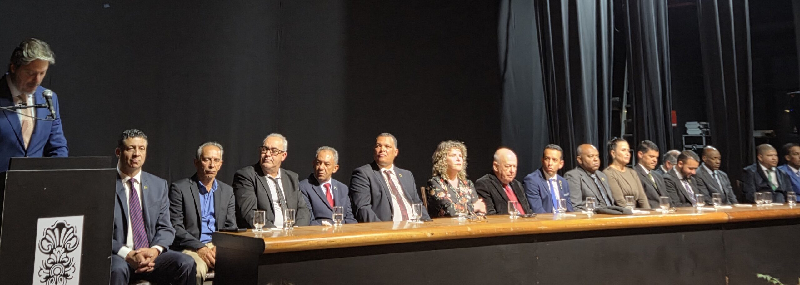 Legislativo de Ouro Preto homenageia personalidades com Cidadania Honorária e Honra ao Mérito