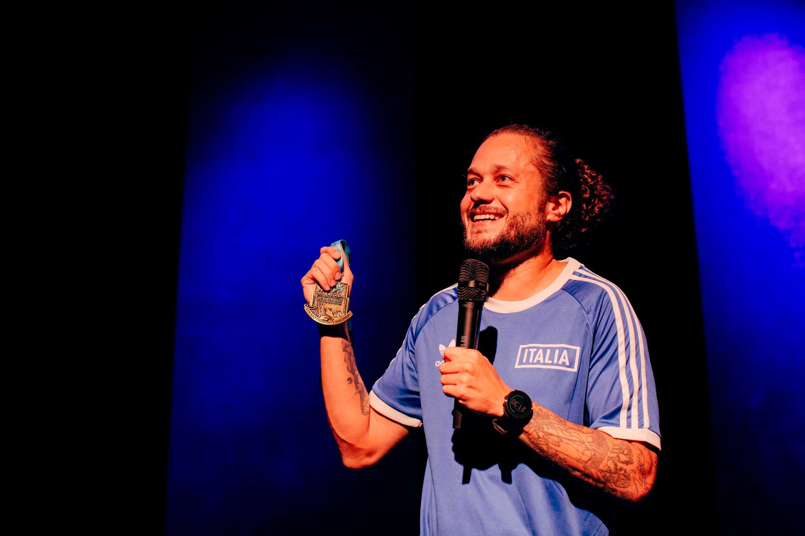 Caique Dumont leva humor ao Andorinha Cultural em fim de semana de arte e natureza