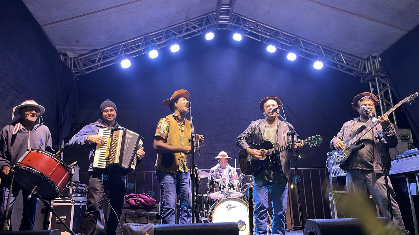 Cavalhadas de Amarantina: tradição, música e atrações para toda a família