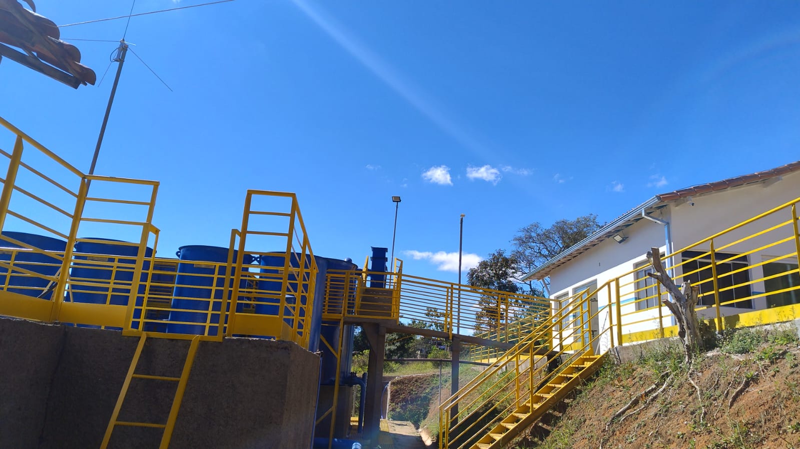 Saneouro trabalha para impedir água turva no período chuvoso