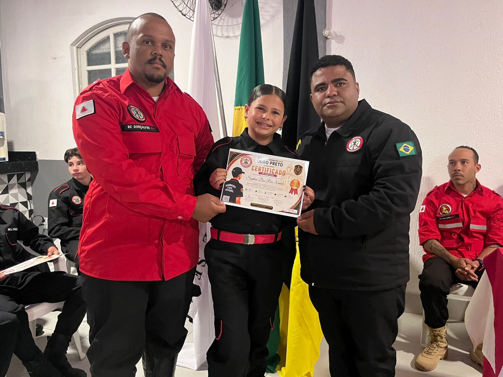 Projeto Bombeiro Civil Juvenil forma jovens em Ouro Preto