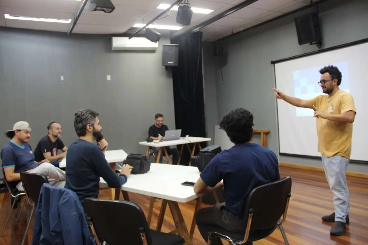 Projeto Imagem e Palavra promove oficina gratuita de fotografia e escrita neste domingo, em Mariana