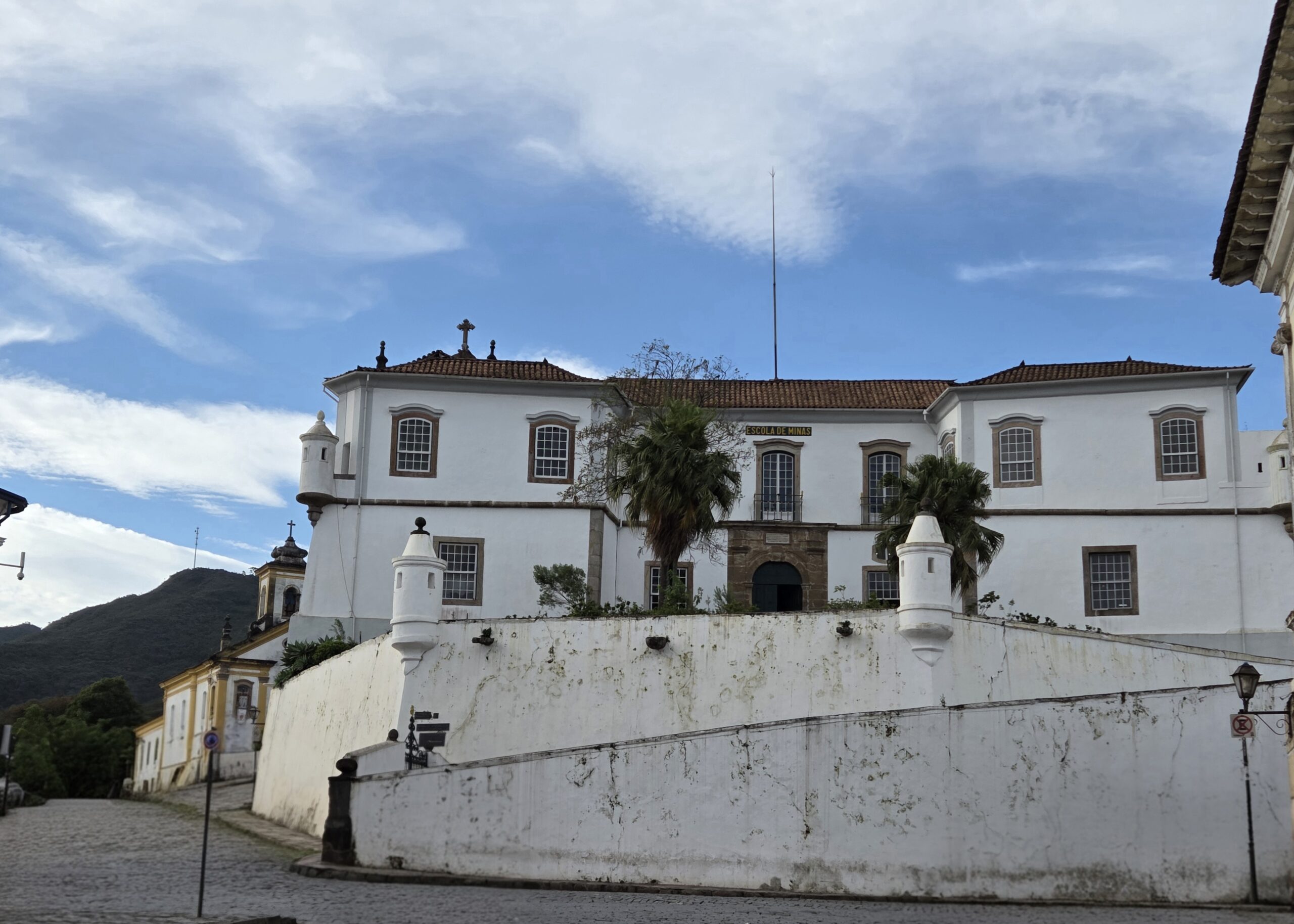 150 anos da Escola de Minas: programação reúne Orquestra Ouro Preto, Fórum das Letras, Festival PaLavras, e reabertura do museu de mineralogia e do observatório